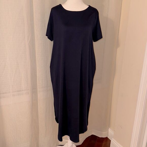 P & Rose S Navy Crewneck Short Sleeve Butter soft Curved Hem Maxi Dress Pockets - Picture 1 of 9